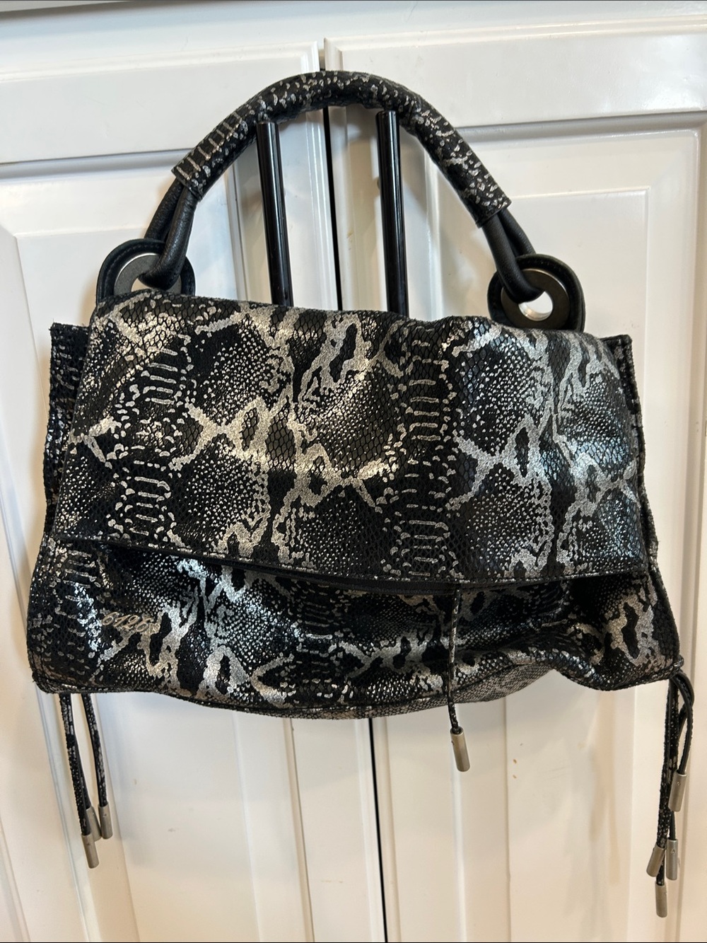 Black & Silver Snake-Print Top-Handle Women’s Bag 6126 Lindsay Lohan